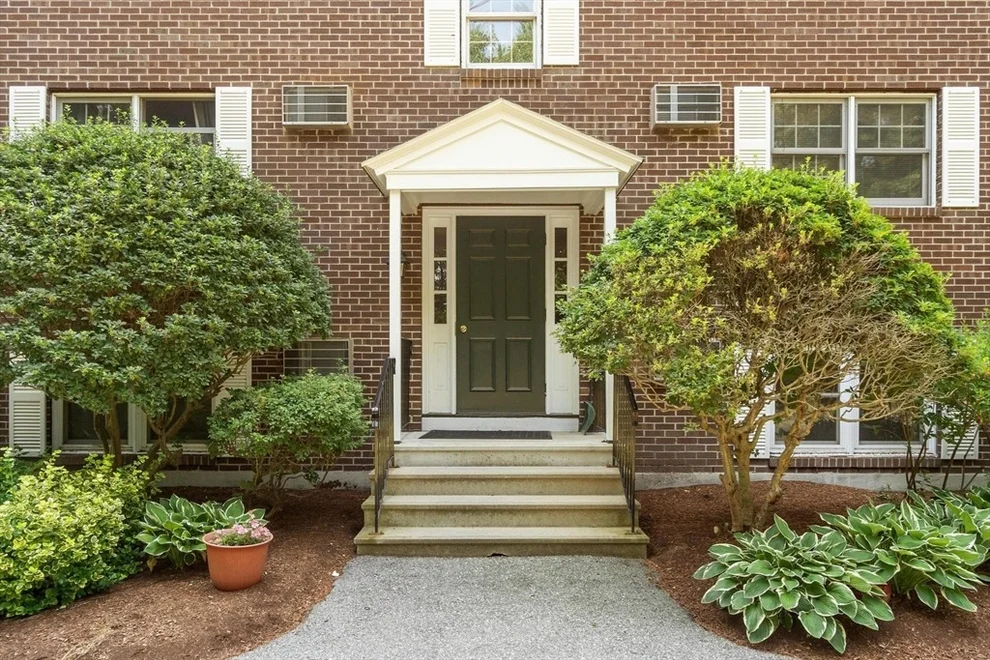 Unit for sale at 420 Great Road, Acton, MA 01720