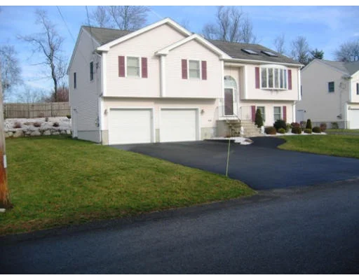 Unit for sale at 10 Ivy Cir, Randolph, MA 02368