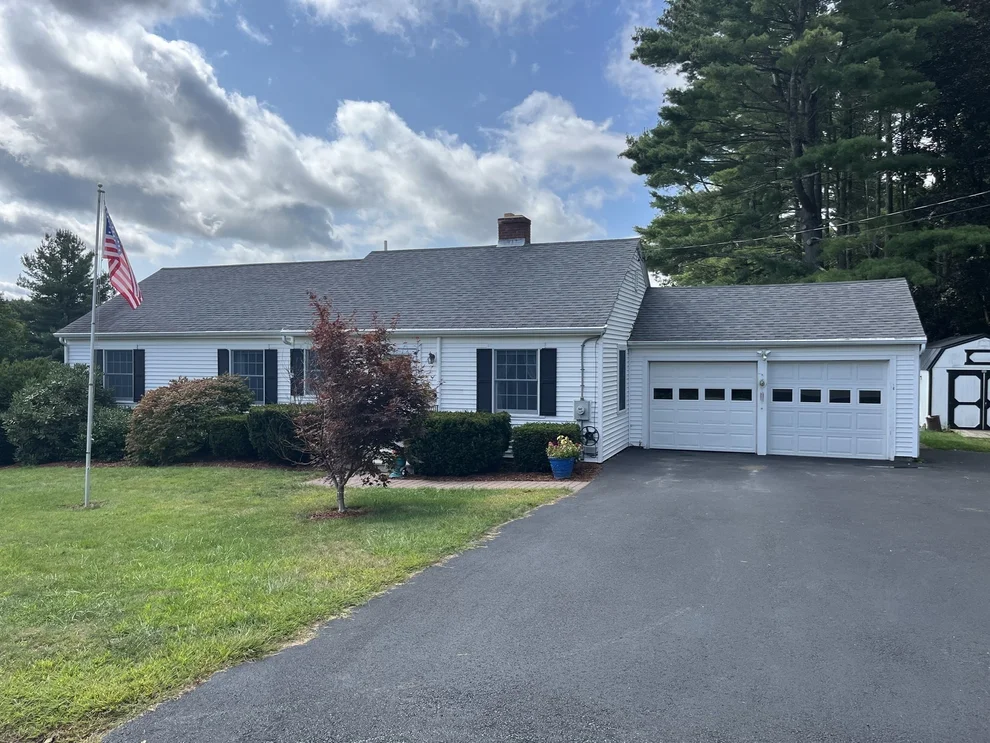 Unit for sale at 18 Crown St, Spencer, MA 01562