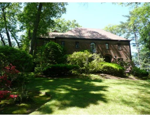 Unit for sale at 70 Burdean Rd, Newton, MA 02459