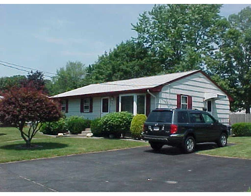 Unit for sale at 114 Regina Avenue, Somerset, MA 02726