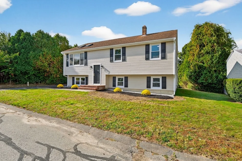 Unit for sale at 48 Valley View Dr, New Bedford, MA 02740