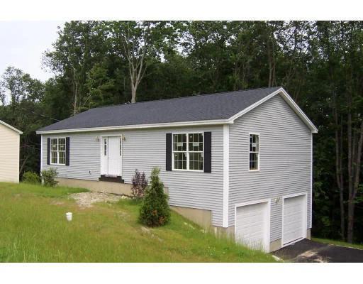 Unit for sale at 535 Pleasant Street, Leicester, MA 01524