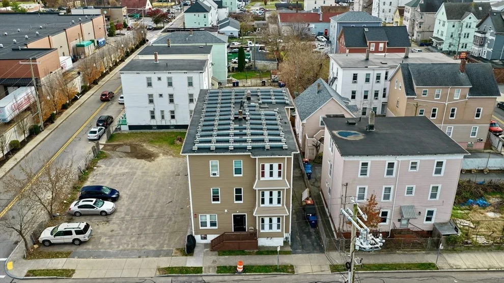 Unit for sale at 162 Sawyer St, New Bedford, MA 02746