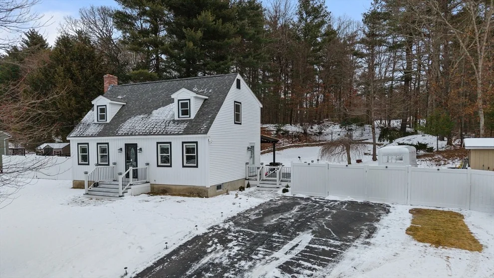 Unit for sale at 19 Pioneer Dr, Nashua, NH 03062