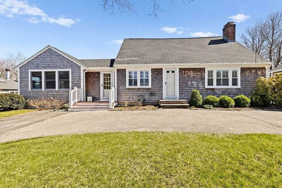 Unit for sale at 9 Fay Rd, Scituate, MA 02066