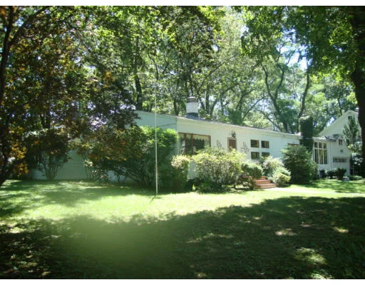 Unit for sale at 73 Oak Cliff Road, Newton, MA 02460