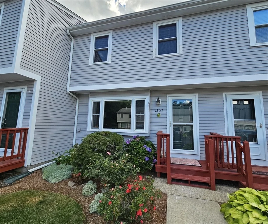 Unit for sale at 154 Bear Hill Rd, Cumberland, RI 02864