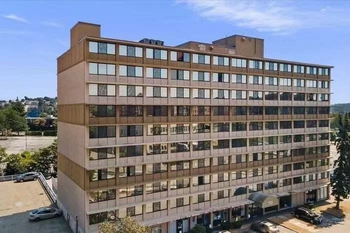Unit for sale at 70 Southbridge St, Worcester, MA 01608