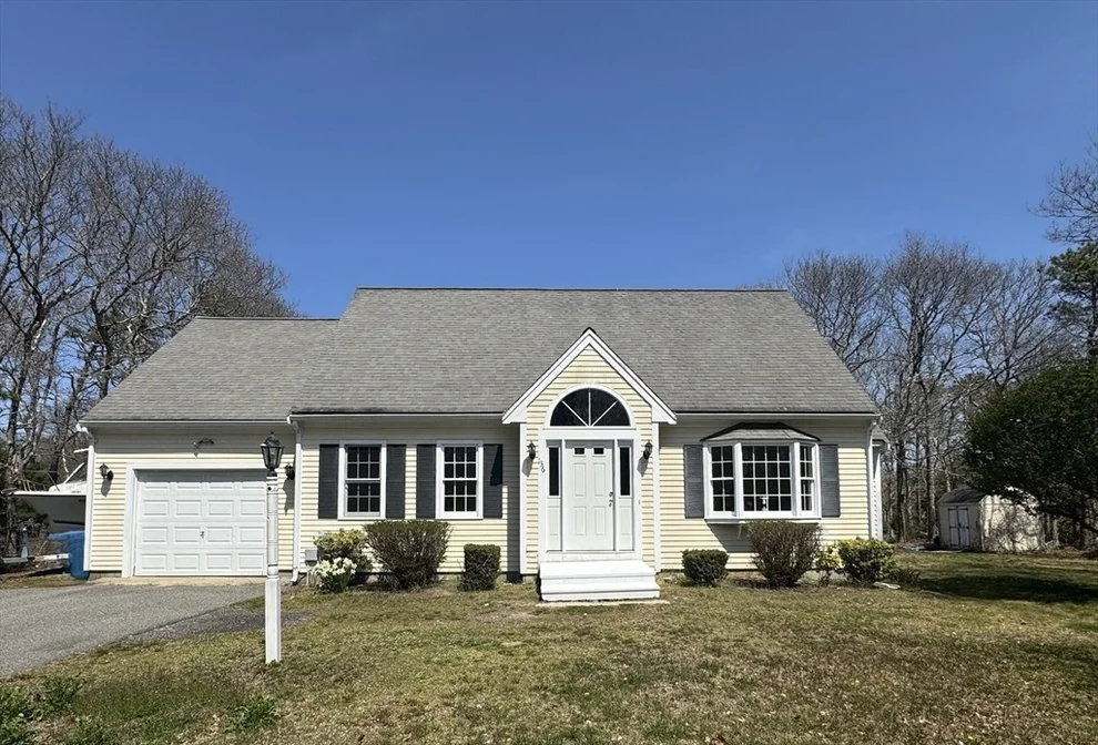 Unit for sale at 136 Ashumet Rd, Falmouth, MA 02536