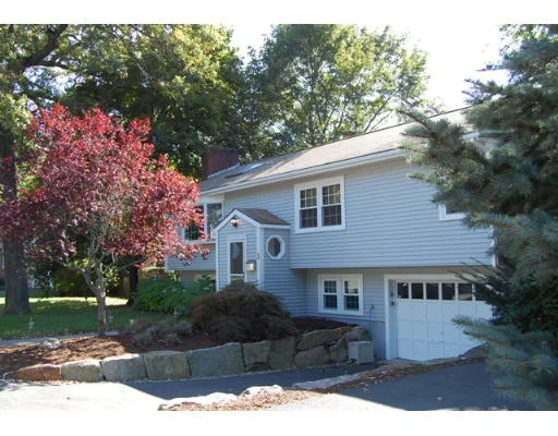 Unit for sale at 3 Pasture Rd, Beverly, MA 01915
