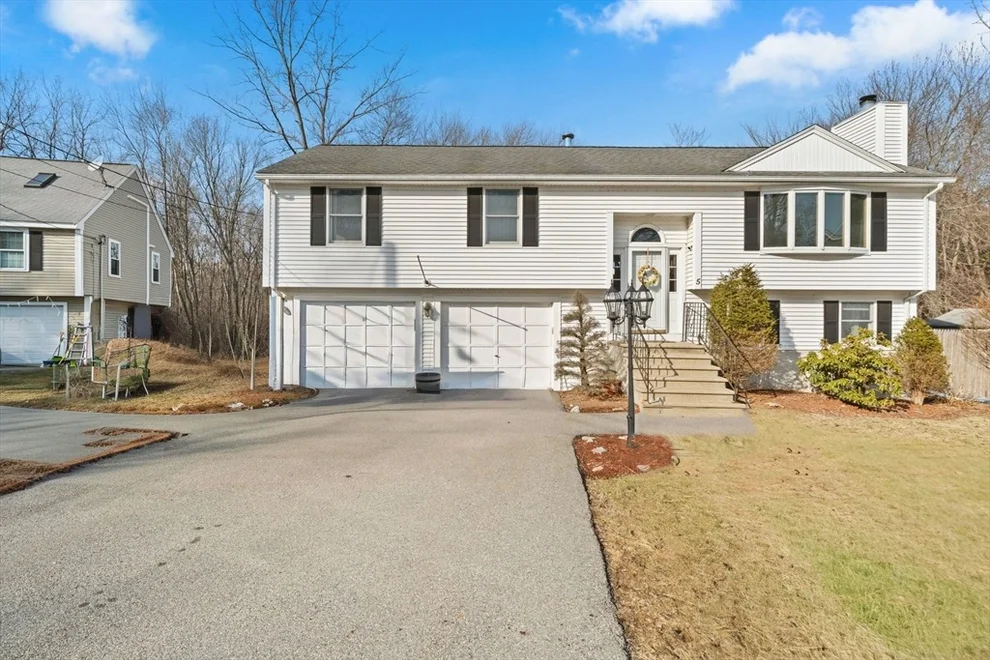 Unit for sale at 5 Jessica Lane, Wakefield, MA 01880