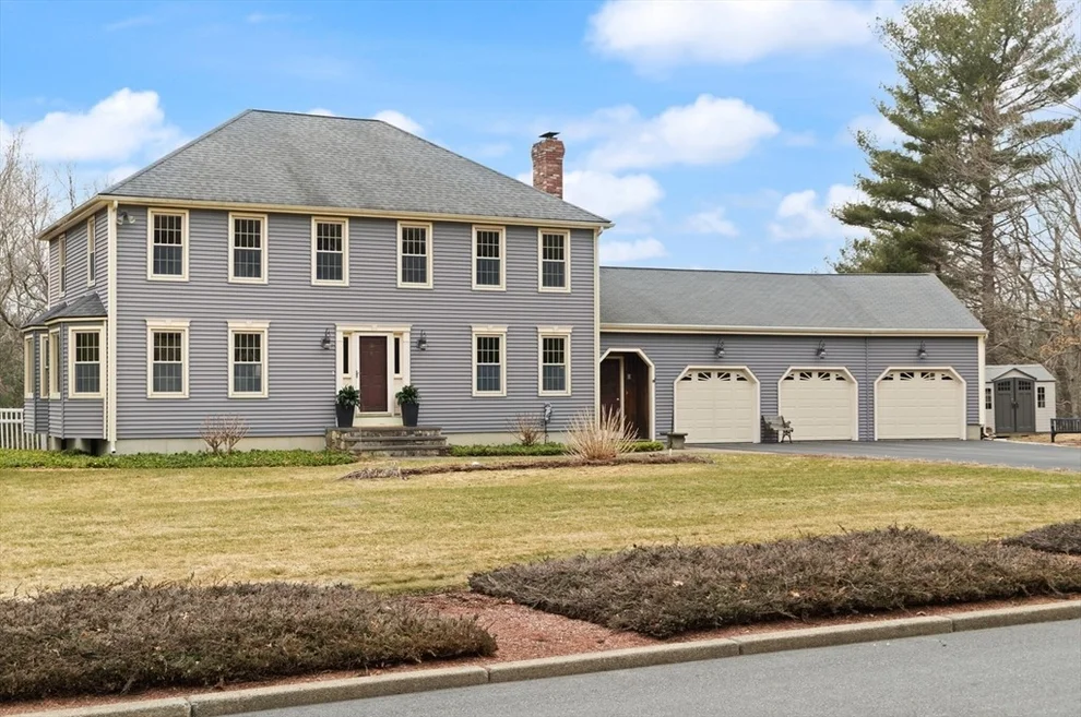 Unit for sale at 3 Daniels Rd, Mendon, MA 01756