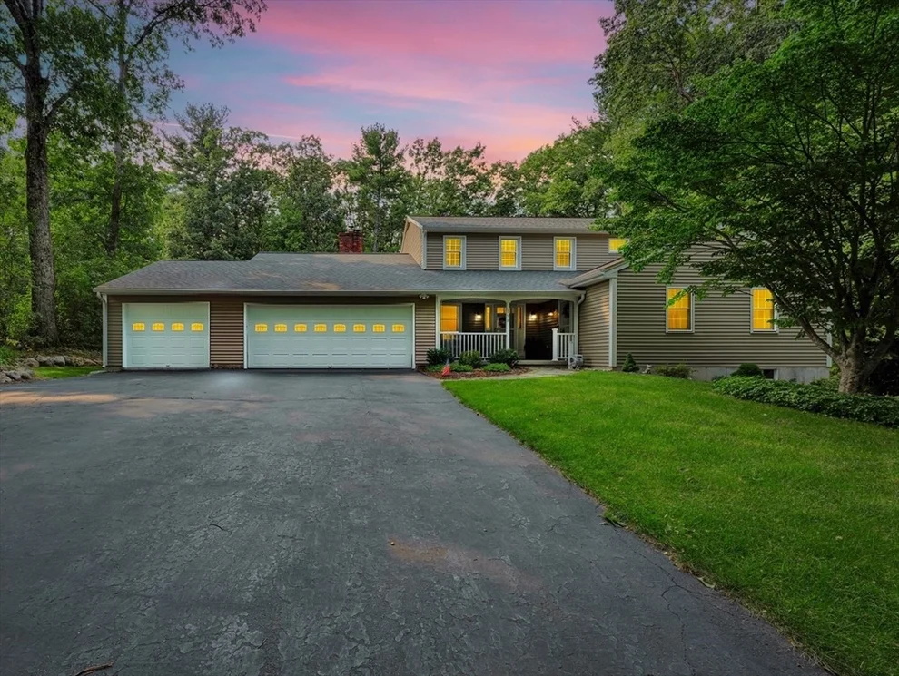 Unit for sale at 198 Meadow Wood Dr, Holden, MA 01520