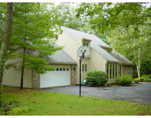 Unit for sale at 28 Lancelot Drive, Paxton, MA 01612