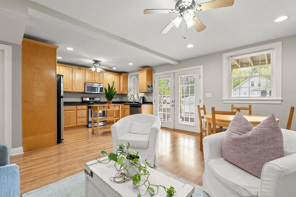 Unit for sale at 521 Washington Street, Abington, MA 02351