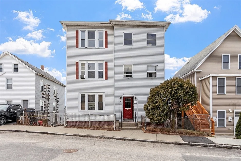 Unit for sale at 13 Groton Place, Worcester, MA 01604