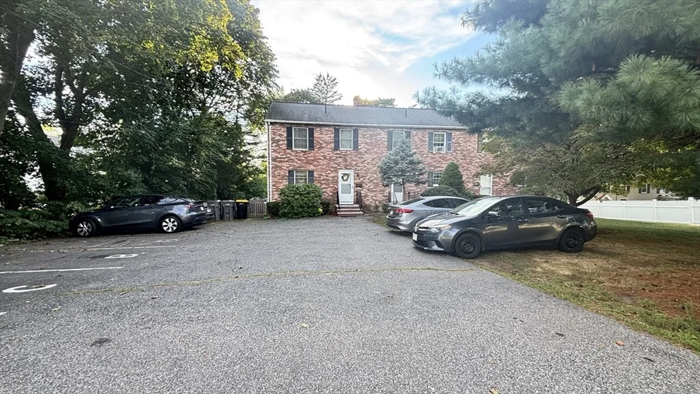 Unit for sale at 74 Elm St, Framingham, MA 01701