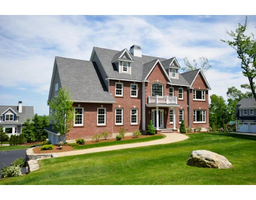 Unit for sale at 11 Park Grove Lane, Shrewsbury, MA 01545