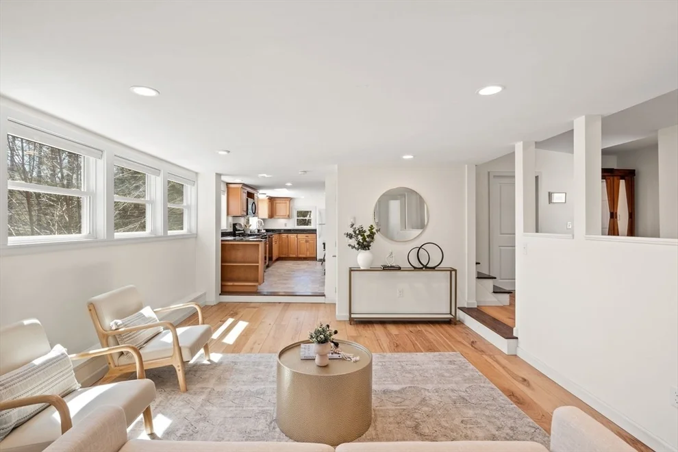 Unit for sale at 7 South St, Wenham, MA 01984