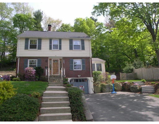 Unit for sale at 127 Prospect, Wellesley, MA 02481