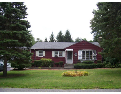 Unit for sale at 2 Oakview Circle, Medway, MA 02053