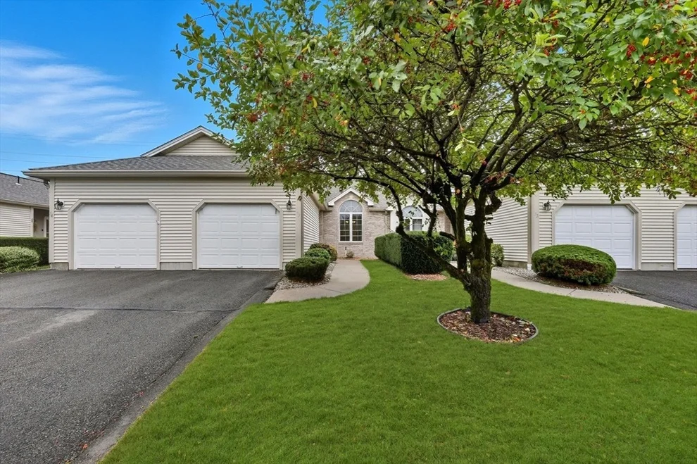 Unit for sale at 73 Pine Grove Dr, South Hadley, MA 01075