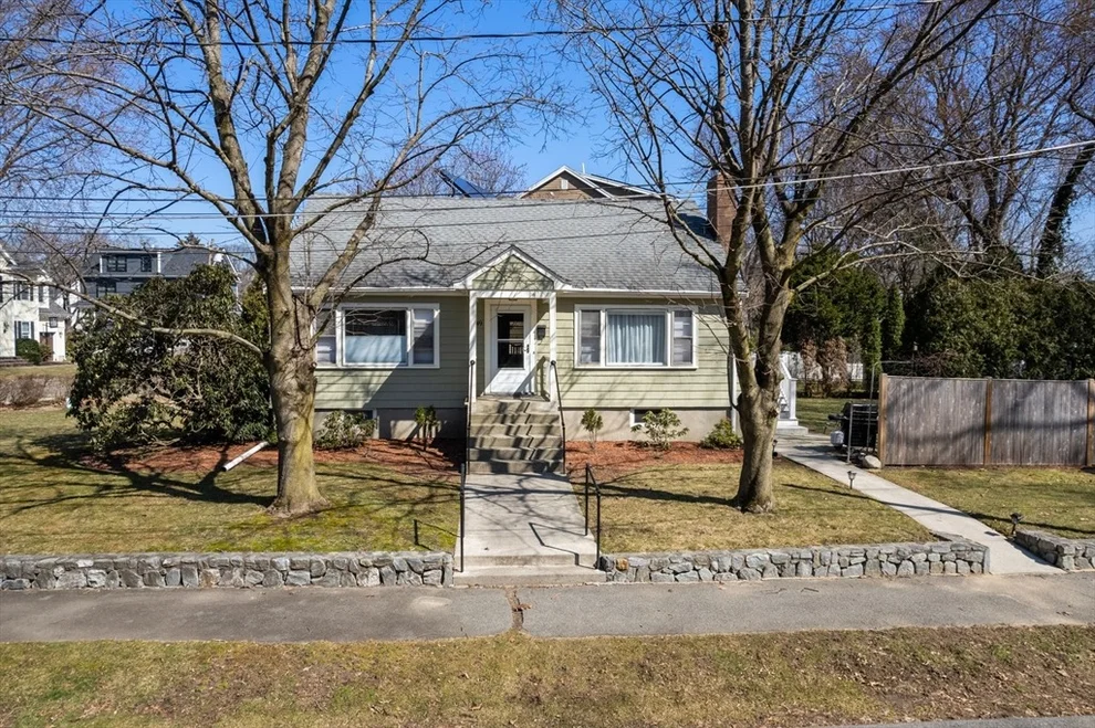Unit for sale at 149 Horn Pond Brook Rd, Winchester, MA 01890
