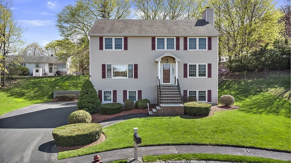 Unit for sale at 6 Jessica Drive, Woburn, MA 01801