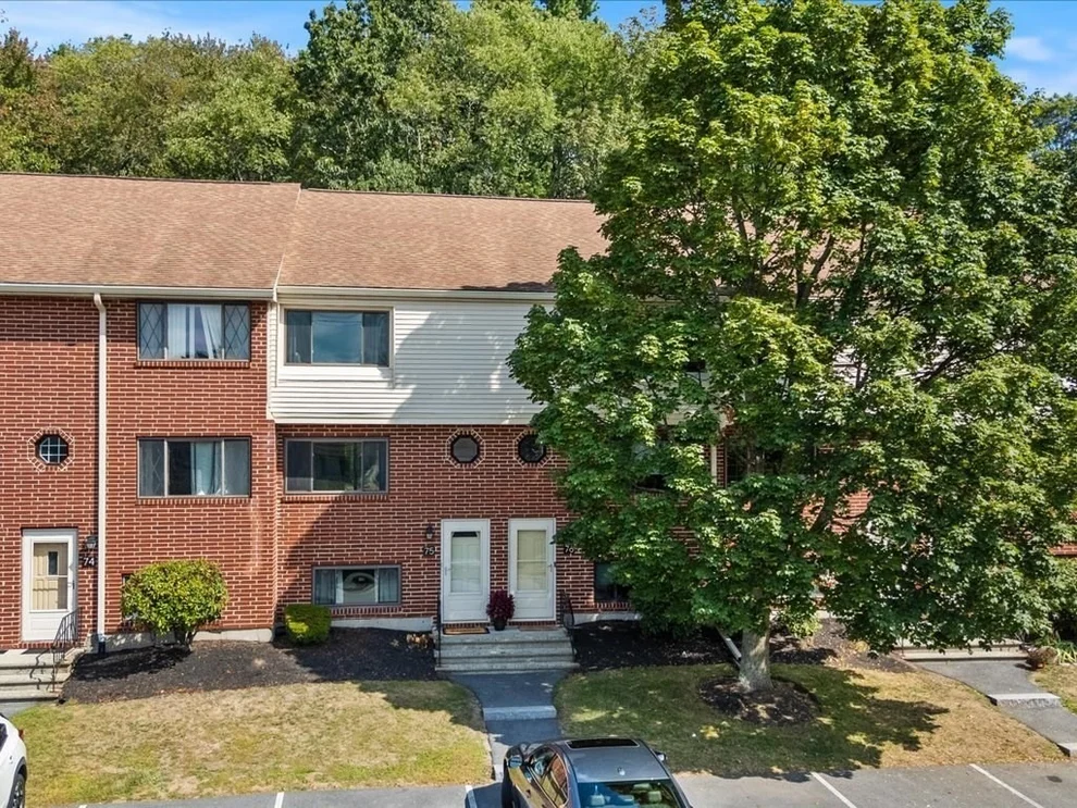 Unit for sale at 75 Sterling Ln, Haverhill, MA 01835