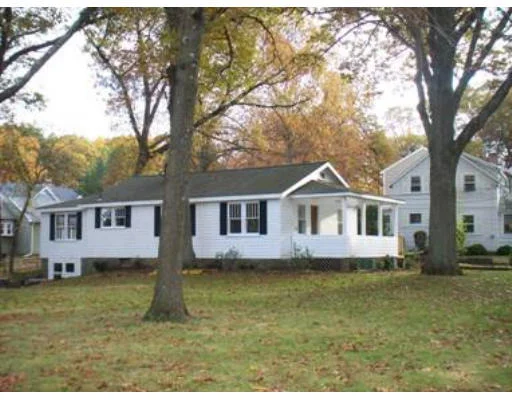 Unit for sale at 4 Spooner Ave, Natick, MA 01760