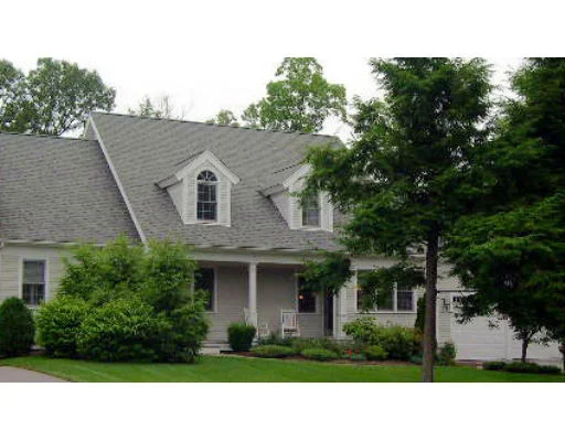 Unit for sale at 19 Davis Brook Dr, Natick, MA 01760
