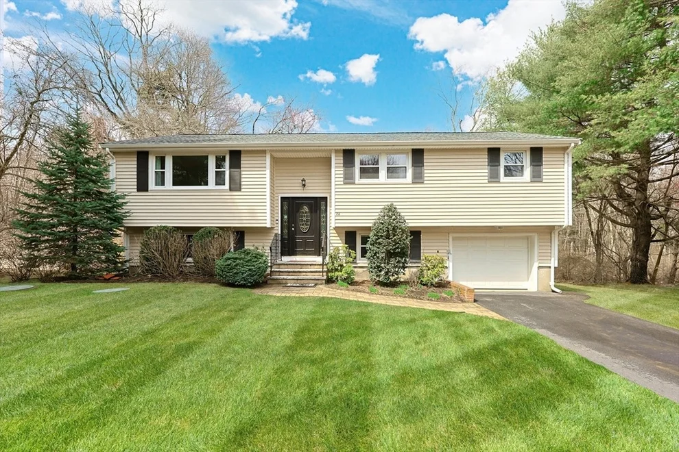 Unit for sale at 26 Beaver Brook, Sharon, MA 02067