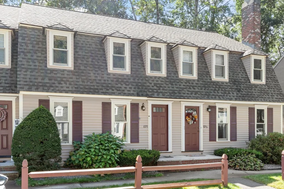 Unit for sale at 895 Wellman Avenue, Chelmsford, MA 01863