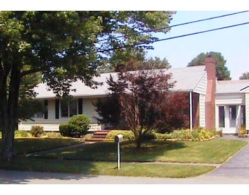 Unit for sale at 5 Alfred Road, Saugus, MA 01906