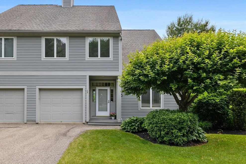 Unit for sale at 52 Landing Dr, Methuen, MA 01844