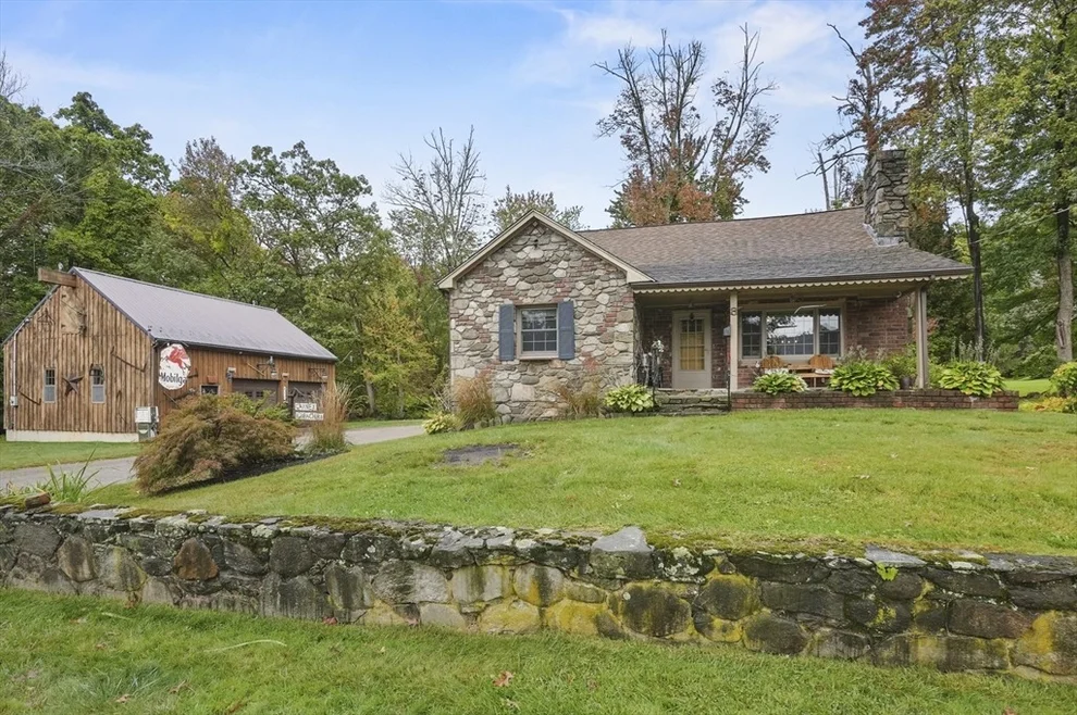 Unit for sale at 8 Beach Road, Shrewsbury, MA 01545