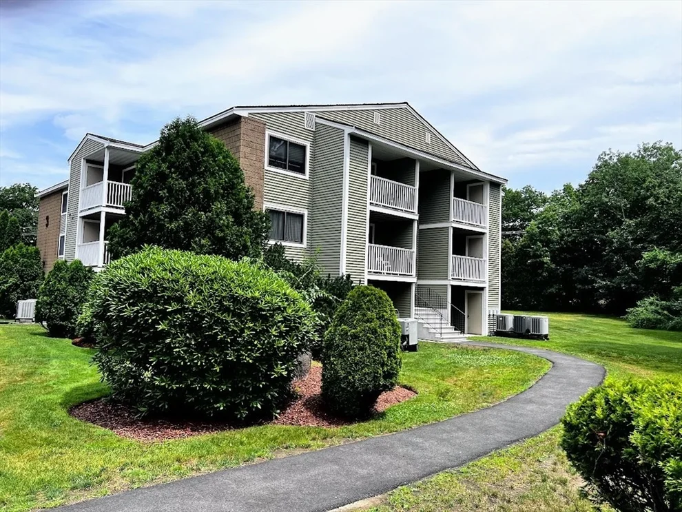 Unit for sale at 3 Bridgeview Cir, Tyngsborough, MA 01879