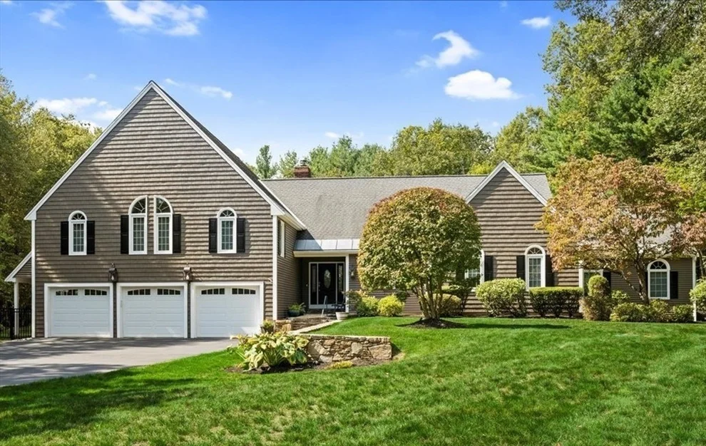Unit for sale at 365 Green St, Northborough, MA 01532