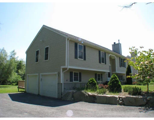 Unit for sale at 33 Mangham Way, Fairhaven, MA 02719