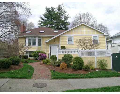 Unit for sale at 287 Commonwealth Avenue, Newton, MA 02467