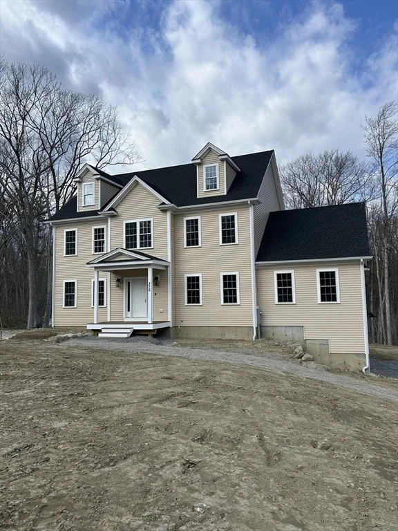 Unit for sale at 376 Elmwood Avenue, Holden, MA 01520