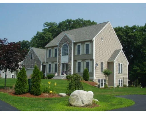 Unit for sale at 18 Cutter Lane, Westford, MA 01886