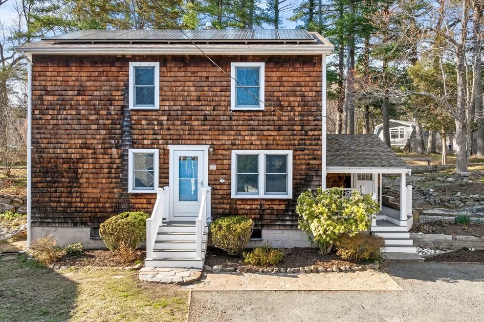 Unit for sale at 154 R Eastern Ave, Essex, MA 01929