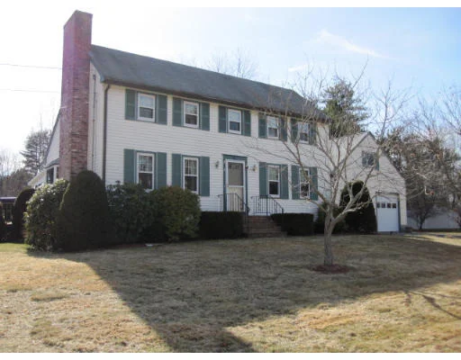 Unit for sale at 2 Kimberly Way, Haverhill, MA 01830