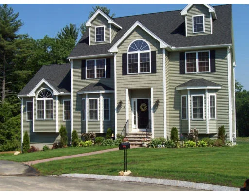 Unit for sale at 3 Arborcrest Rd, Amesbury, MA 01913