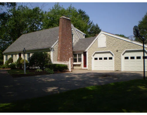 Unit for sale at 365 Metcalf Rd, North Attleboro, MA 02760