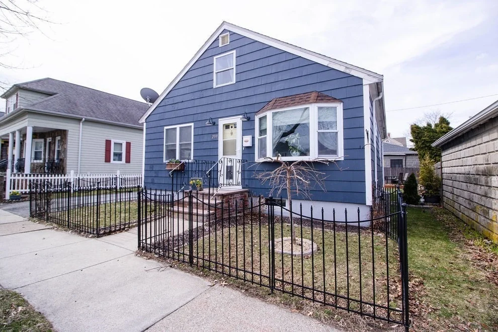 Unit for sale at 239 Conduit St, New Bedford, MA 02745
