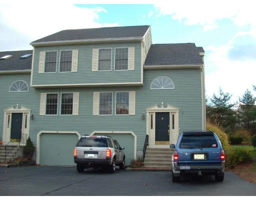 Unit for sale at 7D Herbert Dr, Sutton, MA 01590