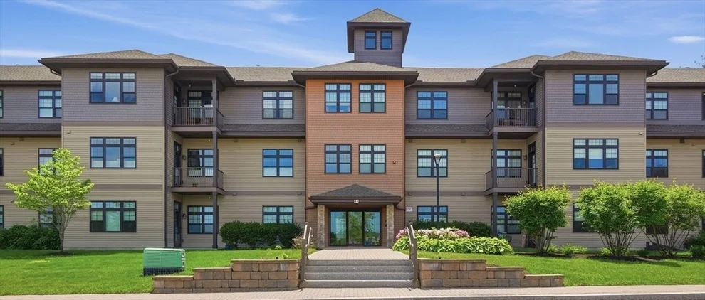 Unit for sale at 11 Executive Drive, Stoneham, MA 02180